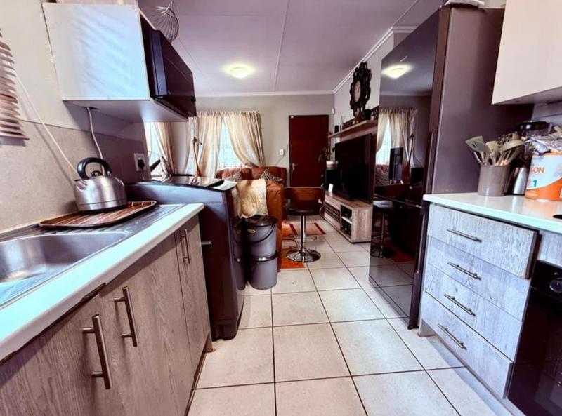 3 Bedroom Property for Sale in Protea Glen Gauteng