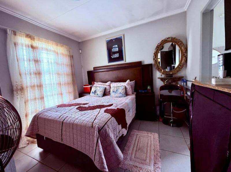 3 Bedroom Property for Sale in Protea Glen Gauteng