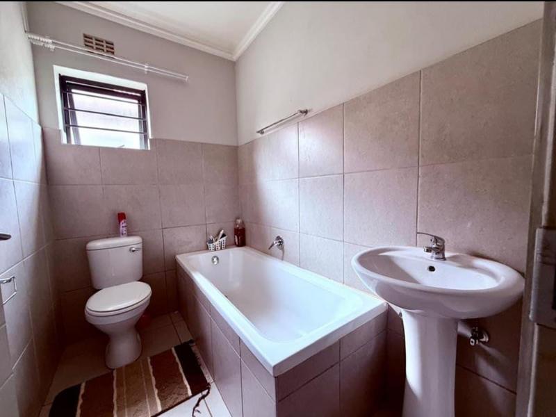 3 Bedroom Property for Sale in Protea Glen Gauteng