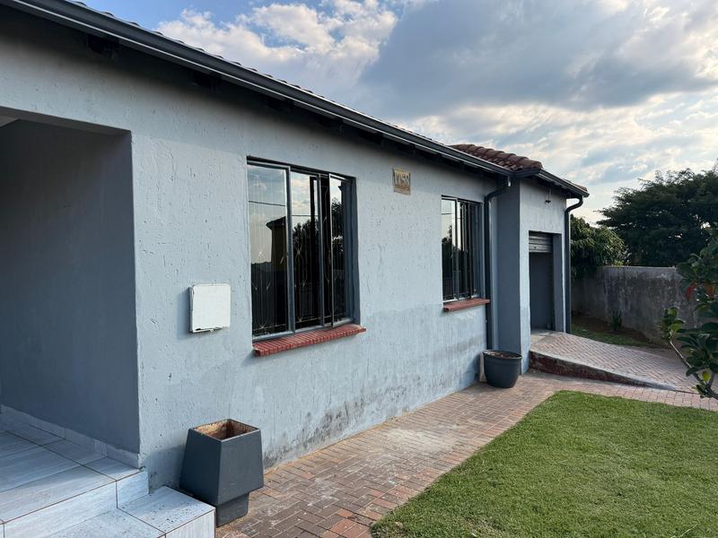 3 Bedroom Property for Sale in Cosmo City Gauteng