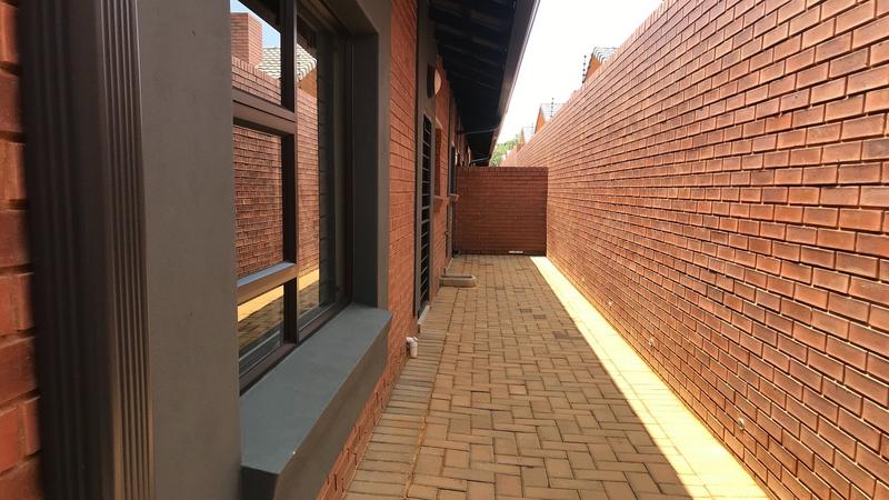 To Let 3 Bedroom Property for Rent in Olympus AH Gauteng
