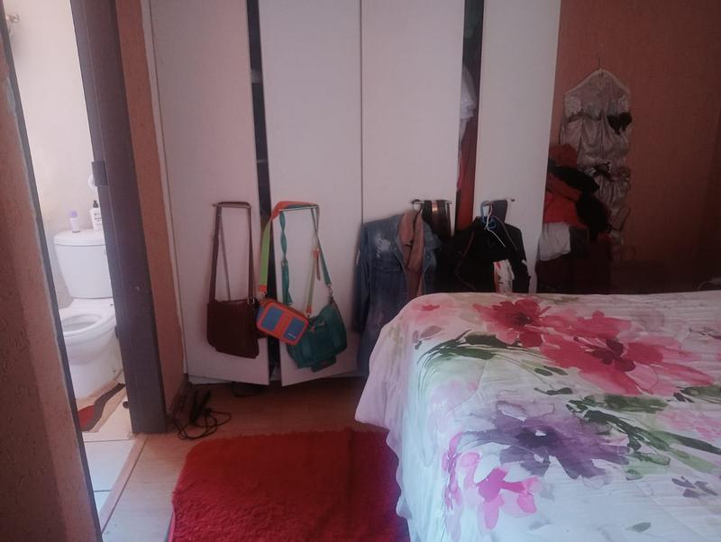 3 Bedroom Property for Sale in Clayville Gauteng