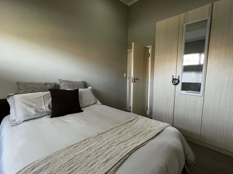 To Let 2 Bedroom Property for Rent in Hurlingham Manor Gauteng