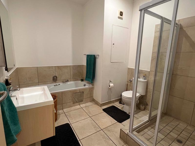 To Let 2 Bedroom Property for Rent in Hurlingham Manor Gauteng