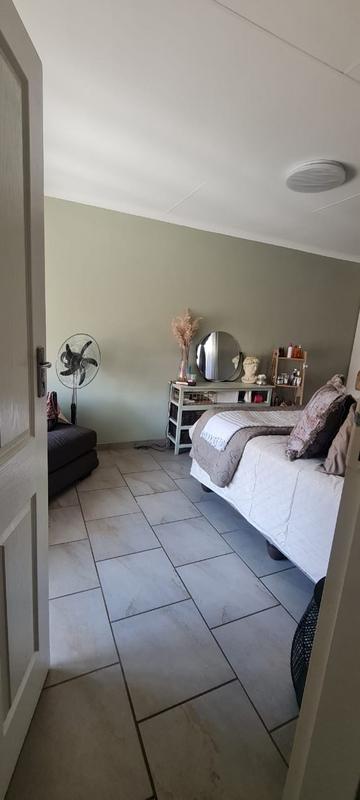 To Let 3 Bedroom Property for Rent in Strubenvale Gauteng