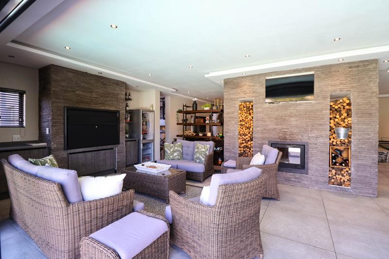 4 Bedroom Property for Sale in Copperleaf Estate Gauteng