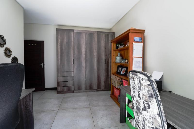 4 Bedroom Property for Sale in Copperleaf Estate Gauteng