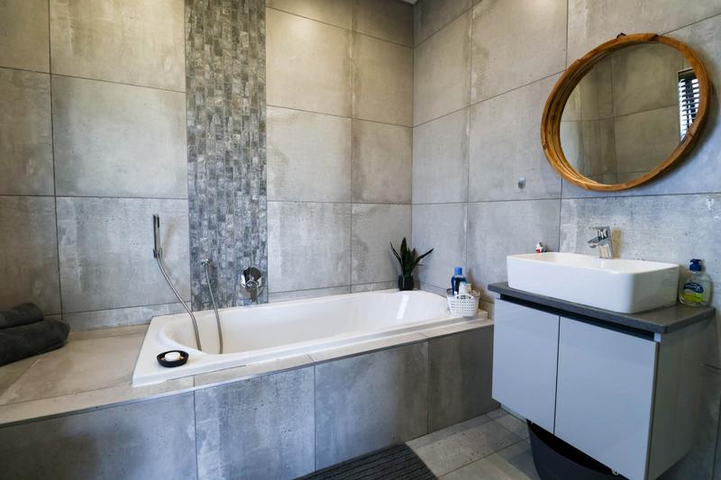 4 Bedroom Property for Sale in Copperleaf Estate Gauteng