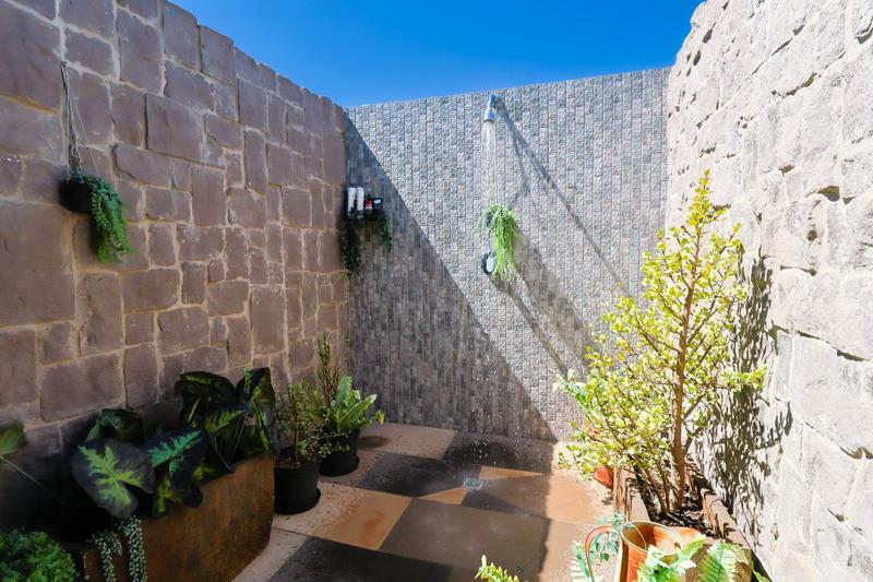 4 Bedroom Property for Sale in Copperleaf Estate Gauteng