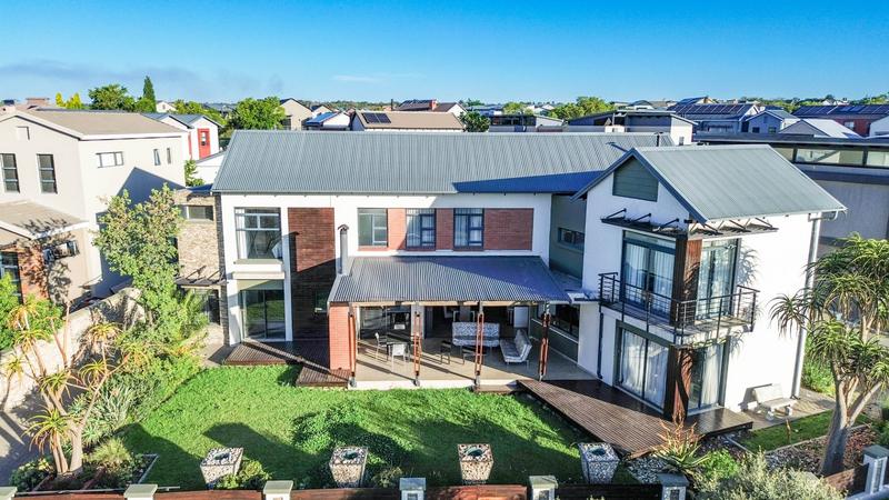 4 Bedroom Property for Sale in Copperleaf Estate Gauteng