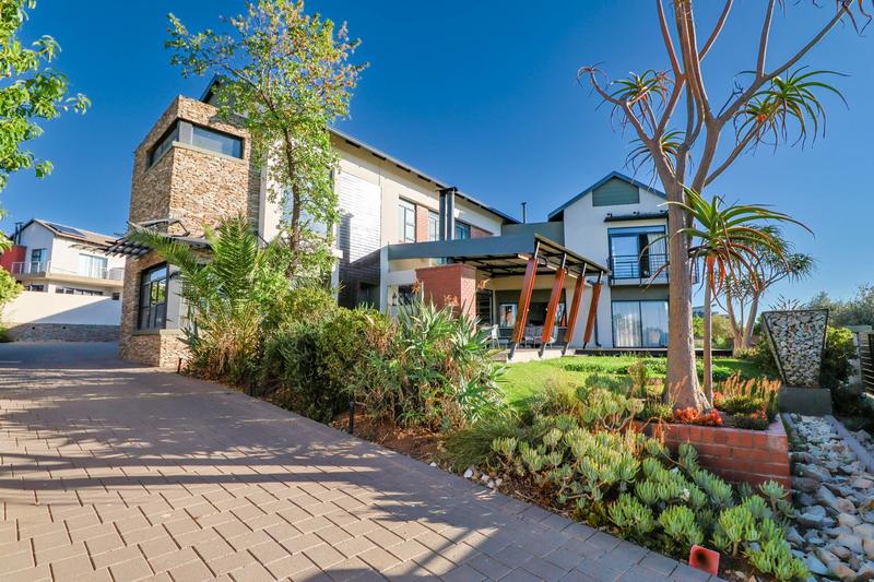 4 Bedroom Property for Sale in Copperleaf Estate Gauteng