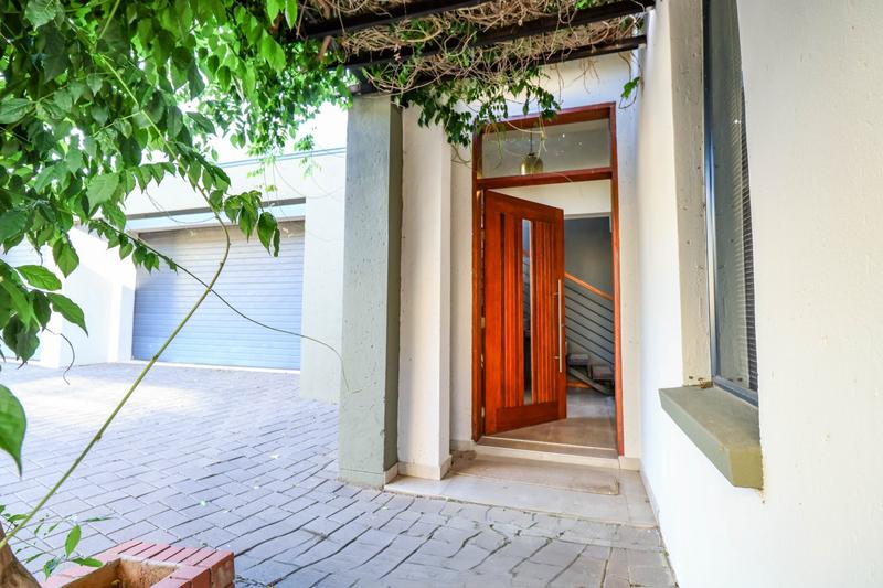 4 Bedroom Property for Sale in Copperleaf Estate Gauteng