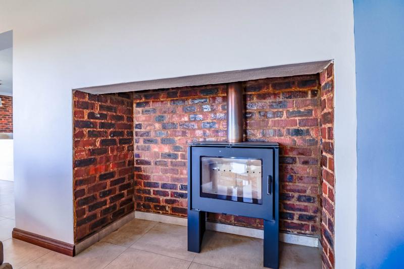 4 Bedroom Property for Sale in Copperleaf Estate Gauteng