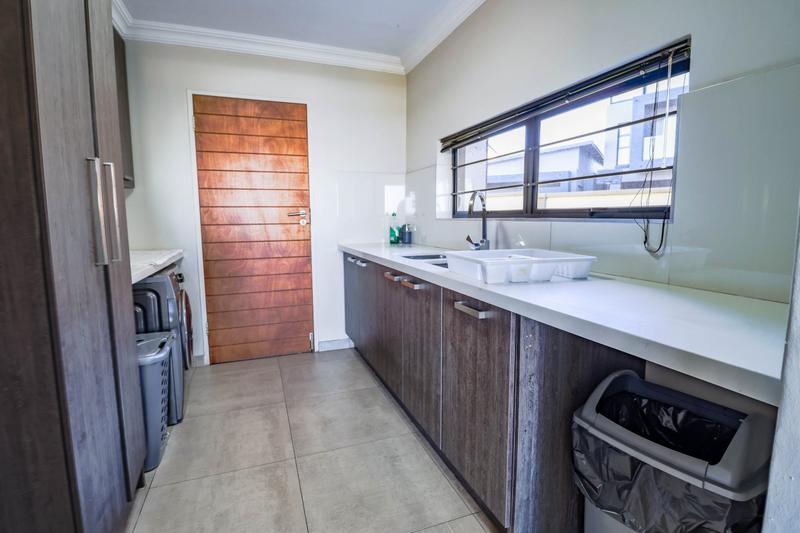 4 Bedroom Property for Sale in Copperleaf Estate Gauteng