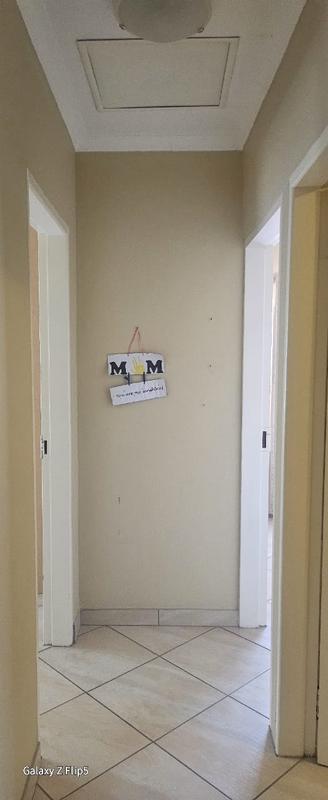 To Let 2 Bedroom Property for Rent in Greenhills Gauteng