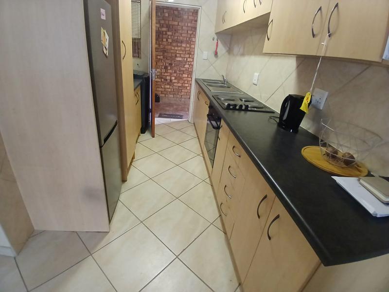 To Let 2 Bedroom Property for Rent in Greenhills Gauteng