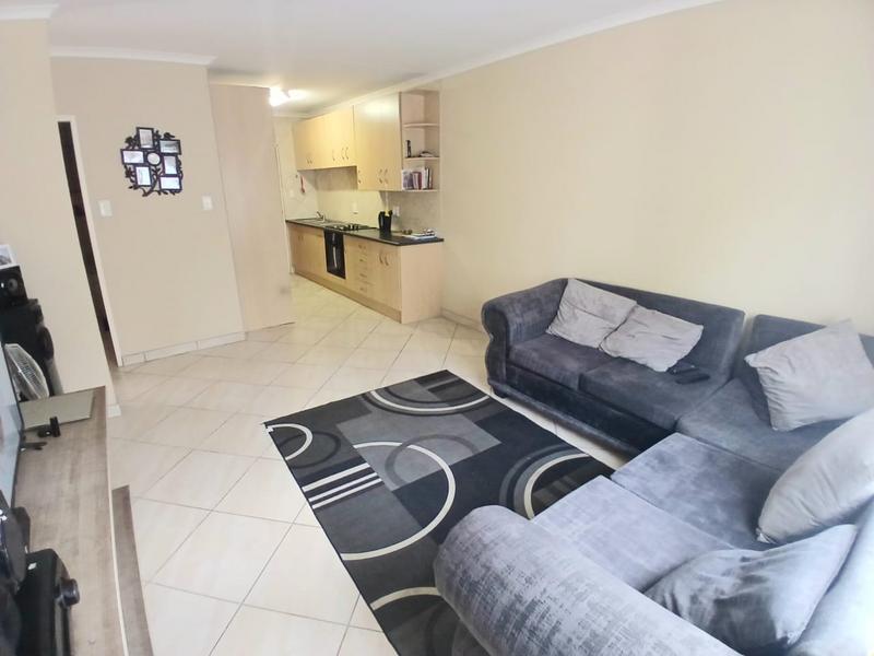 To Let 2 Bedroom Property for Rent in Greenhills Gauteng