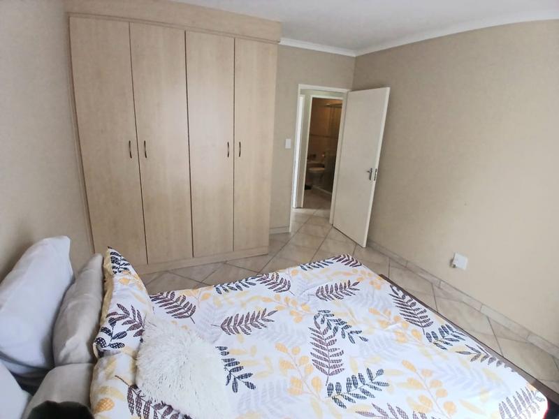 To Let 2 Bedroom Property for Rent in Greenhills Gauteng