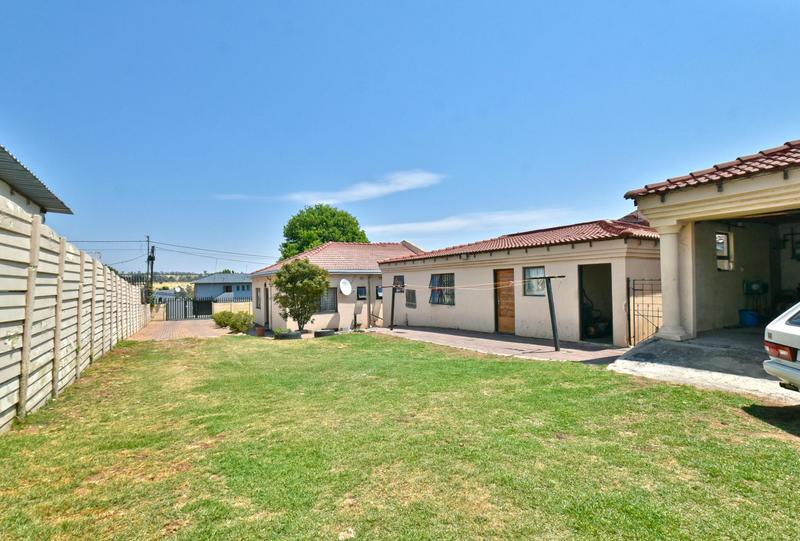 4 Bedroom Property for Sale in Lindbergh Park Gauteng