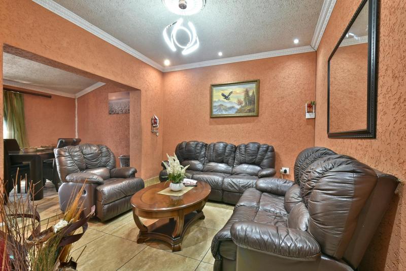 4 Bedroom Property for Sale in Lindbergh Park Gauteng