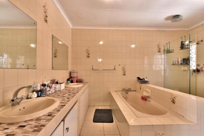4 Bedroom Property for Sale in Randpark Ridge Gauteng