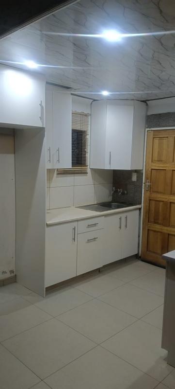 2 Bedroom Property for Sale in Protea Glen Gauteng