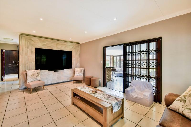 3 Bedroom Property for Sale in Magalieskruin Gauteng