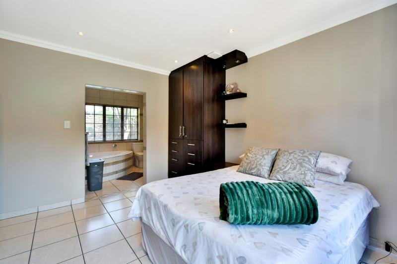 3 Bedroom Property for Sale in Magalieskruin Gauteng