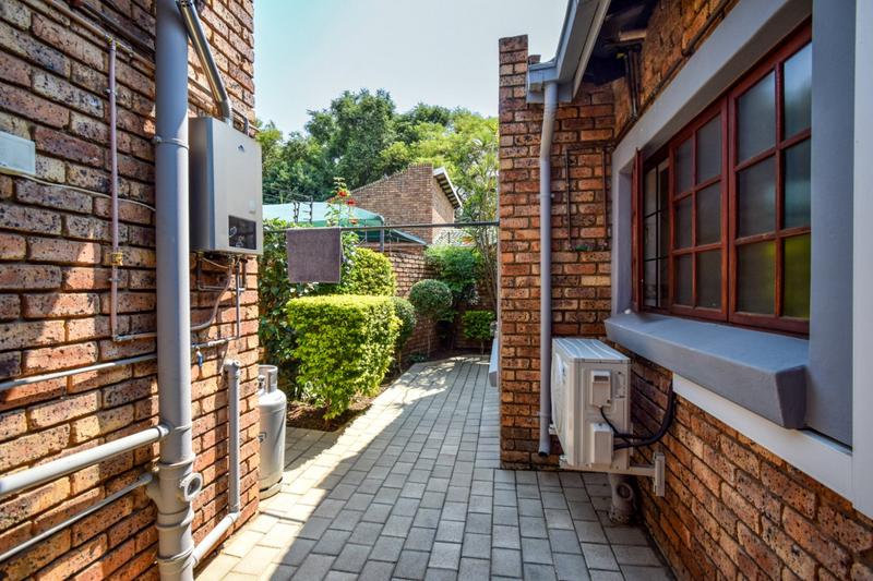 3 Bedroom Property for Sale in Magalieskruin Gauteng