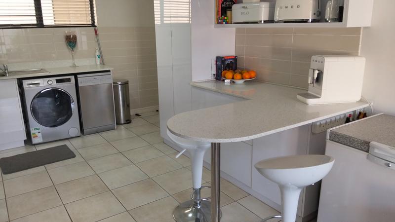 To Let 2 Bedroom Property for Rent in Linbro Park Gauteng