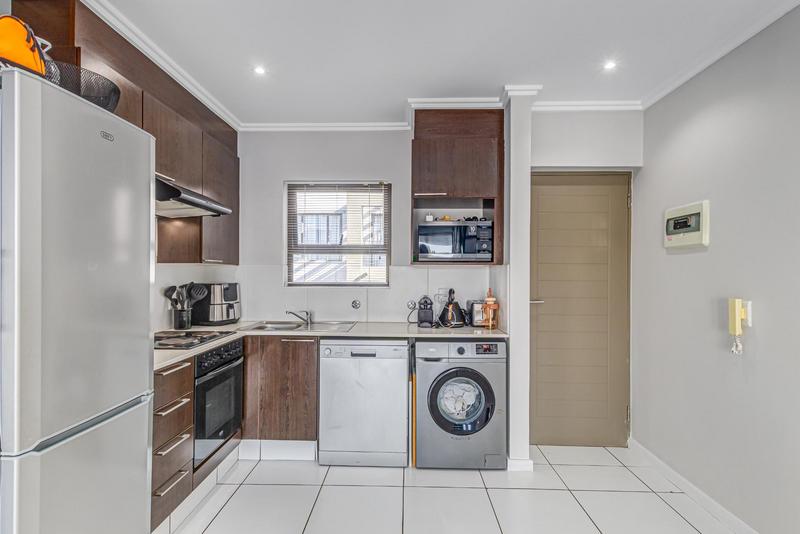 1 Bedroom Property for Sale in Fourways Gauteng