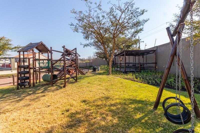 1 Bedroom Property for Sale in Fourways Gauteng