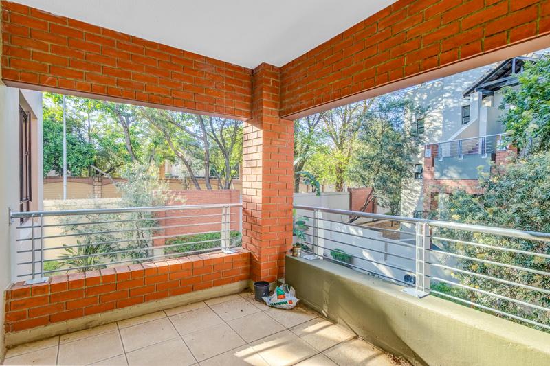 1 Bedroom Property for Sale in Lonehill Gauteng