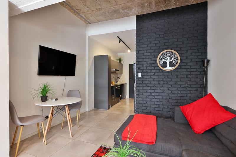 1 Bedroom Property for Sale in Sandton Central Gauteng