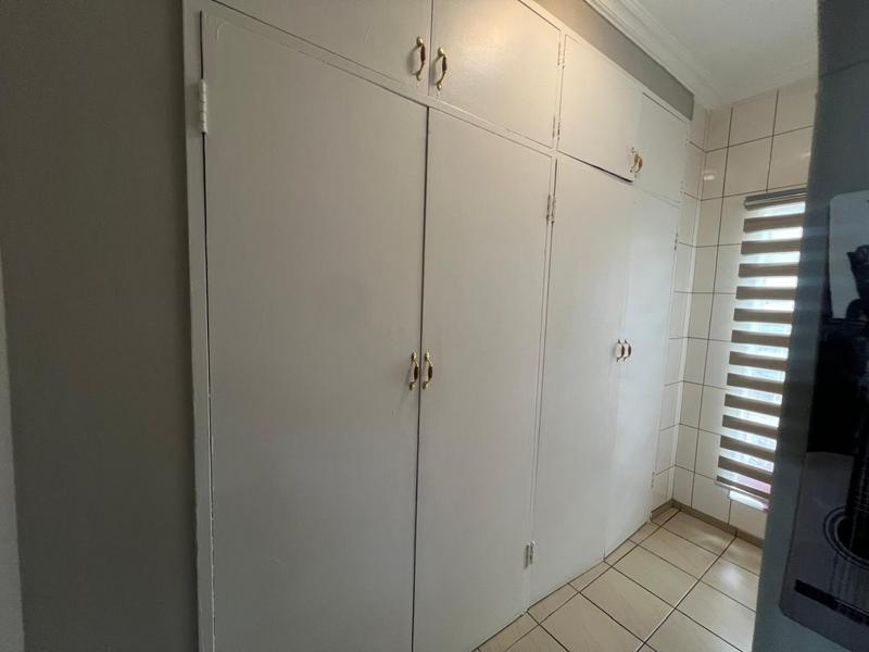 4 Bedroom Property for Sale in Dorandia Gauteng