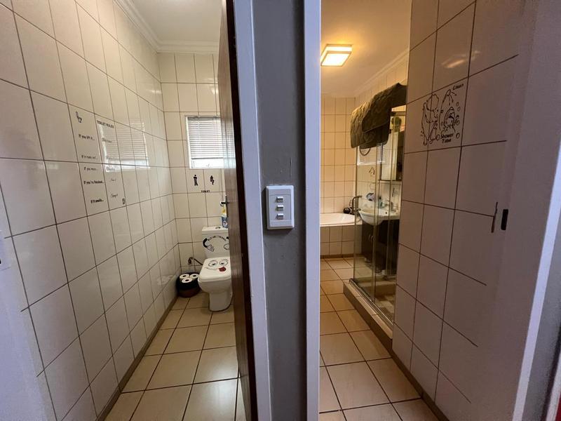 4 Bedroom Property for Sale in Dorandia Gauteng