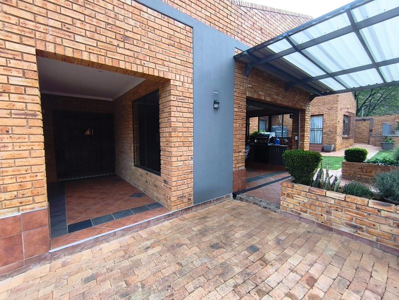 4 Bedroom Property for Sale in Meyersdal Gauteng