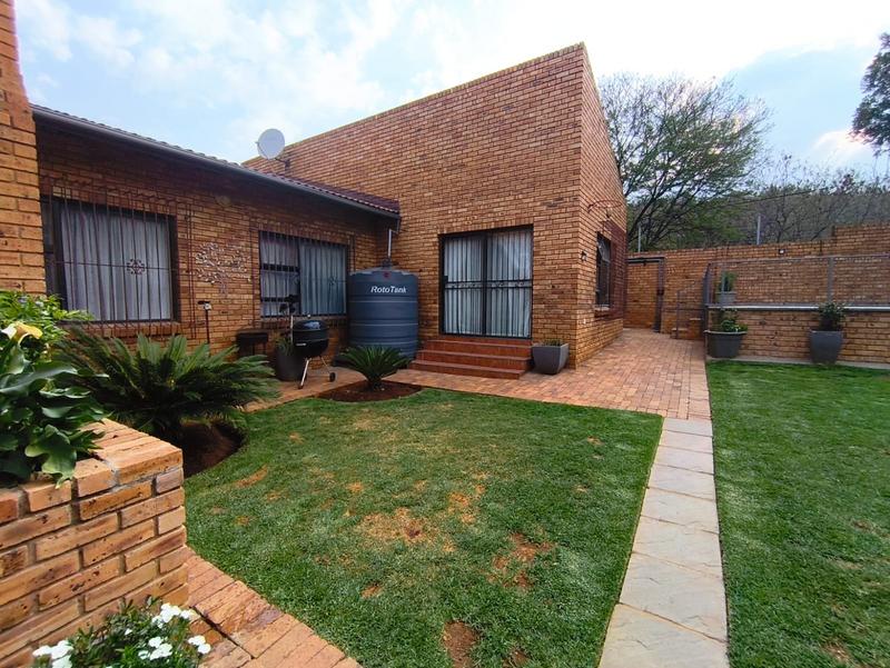 4 Bedroom Property for Sale in Meyersdal Gauteng