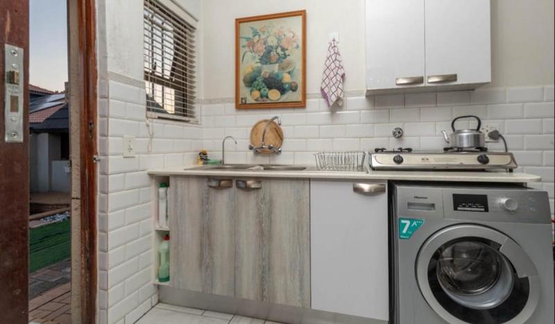 3 Bedroom Property for Sale in New Redruth Gauteng