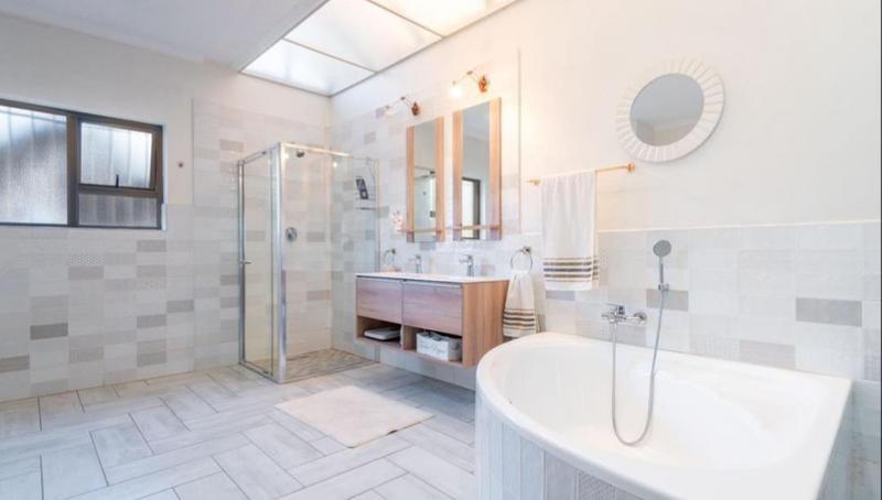 3 Bedroom Property for Sale in New Redruth Gauteng