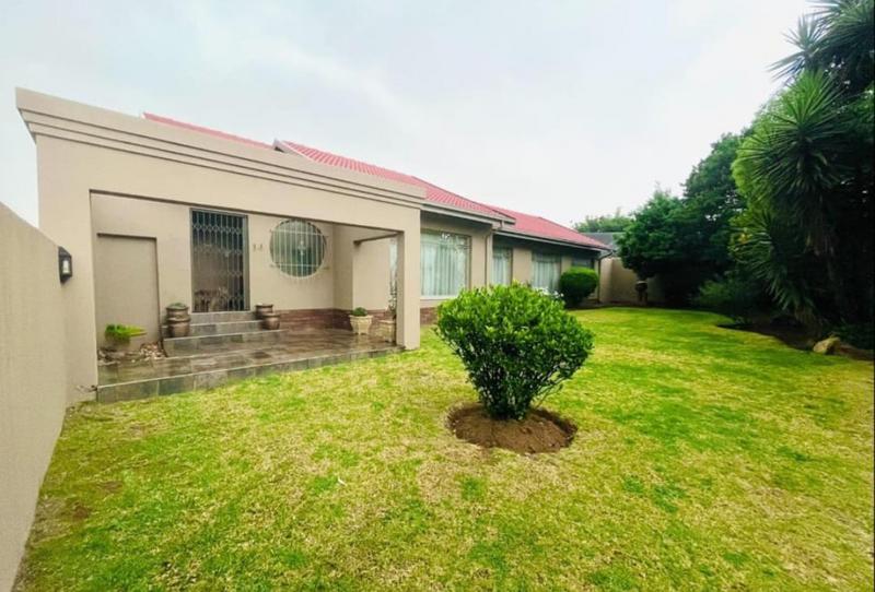 4 Bedroom Property for Sale in Randhart Gauteng