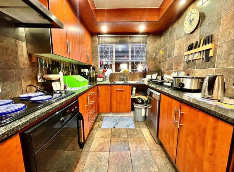 2 Bedroom Property for Sale in South Crest Gauteng