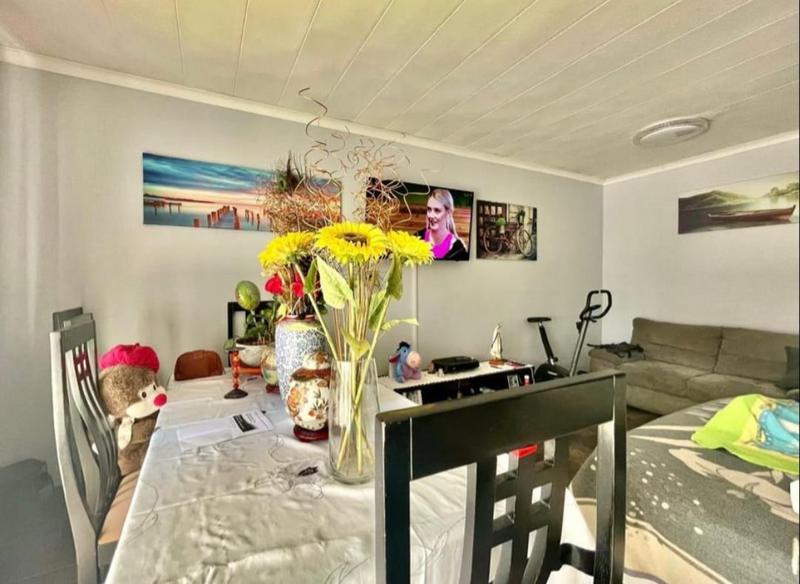 2 Bedroom Property for Sale in South Crest Gauteng