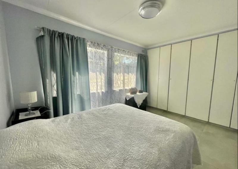 2 Bedroom Property for Sale in South Crest Gauteng