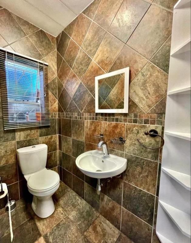 2 Bedroom Property for Sale in South Crest Gauteng