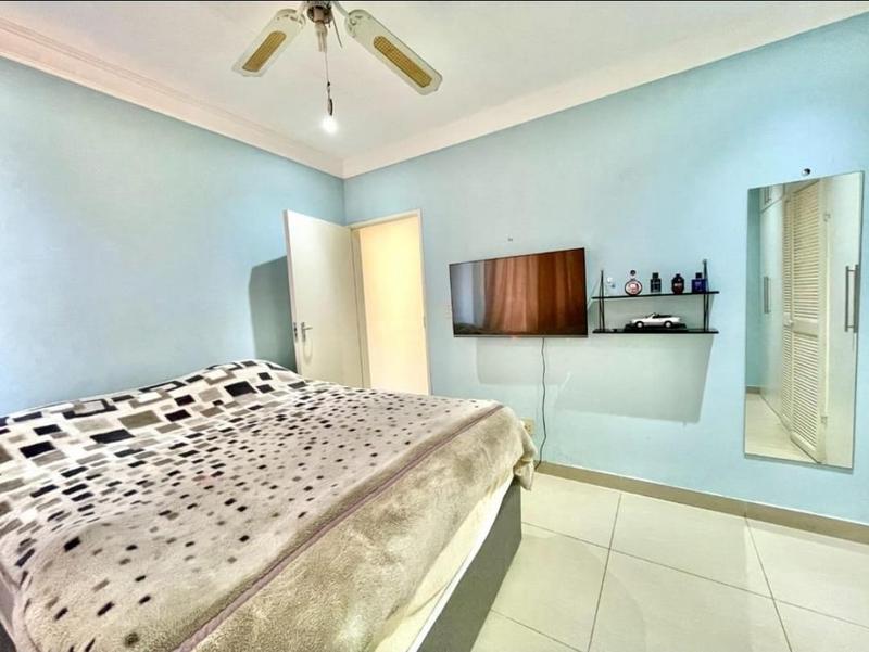 5 Bedroom Property for Sale in Glenvista Gauteng