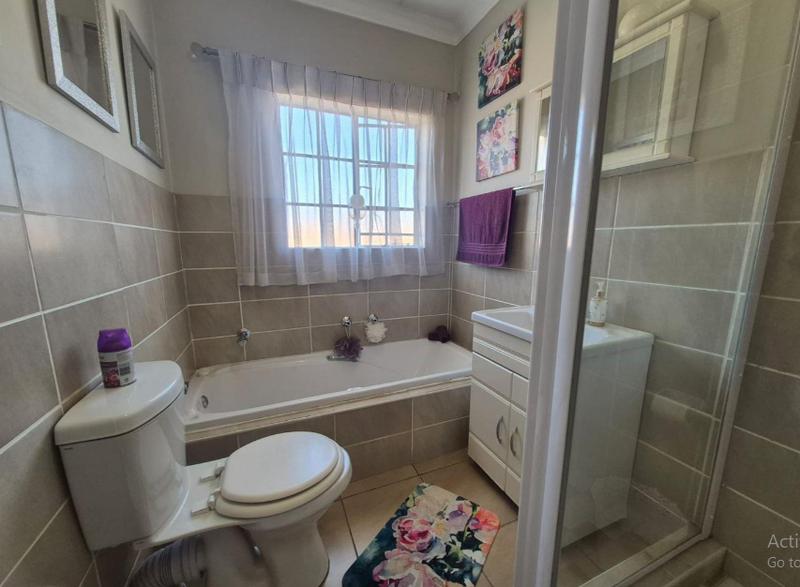 2 Bedroom Property for Sale in Golf Park Gauteng