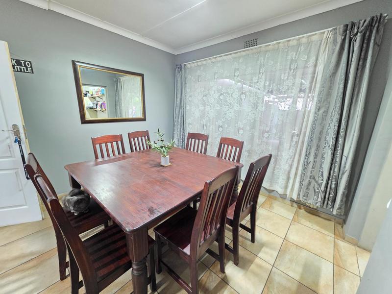 5 Bedroom Property for Sale in Risiville Gauteng