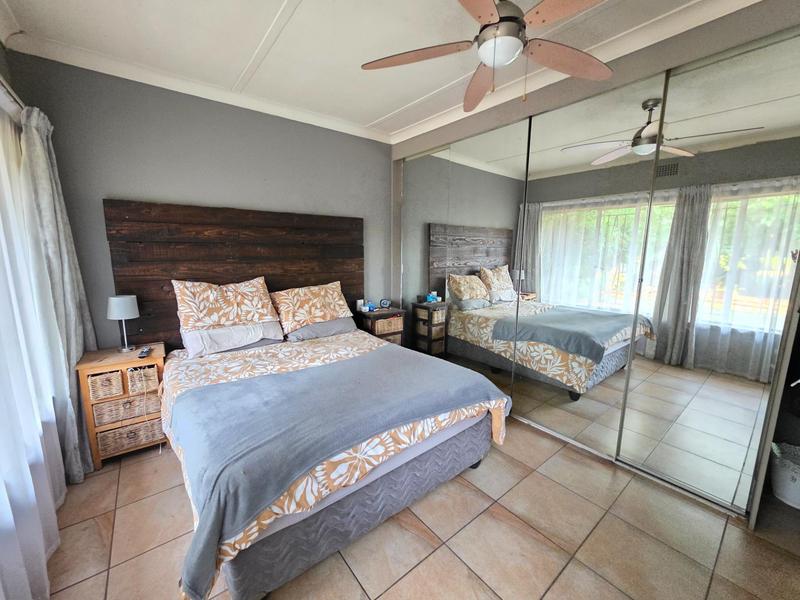 5 Bedroom Property for Sale in Risiville Gauteng