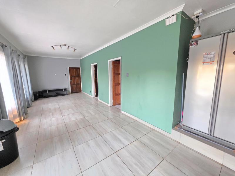 5 Bedroom Property for Sale in Risiville Gauteng